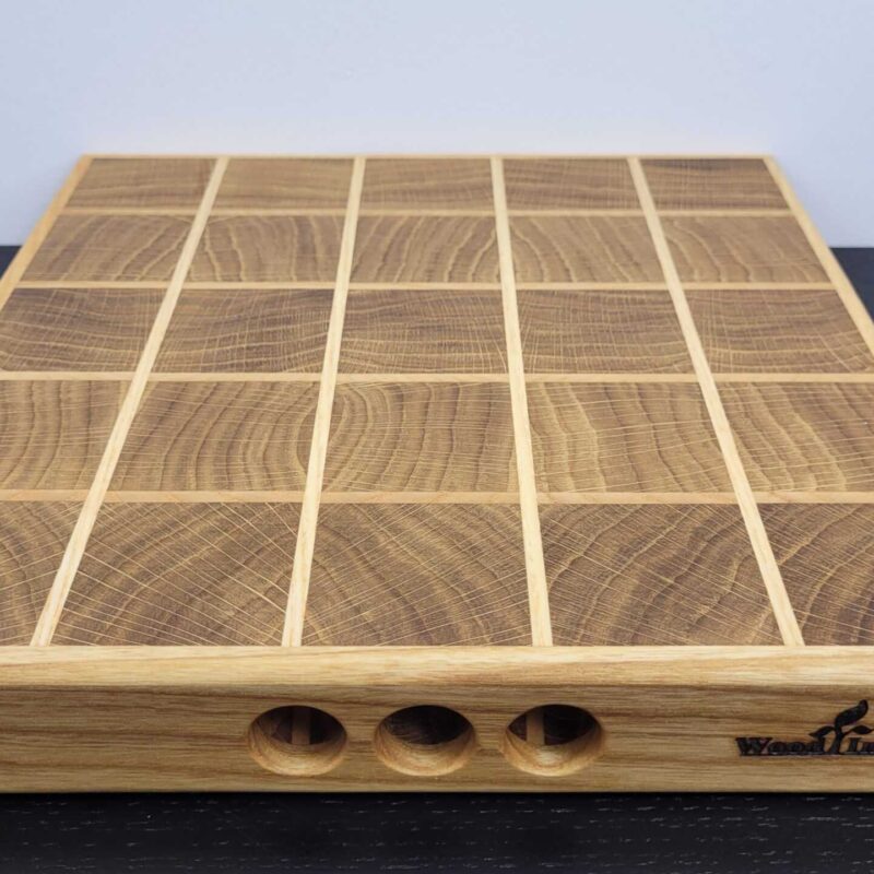 Dębowa deska do krojenia 26x26x4