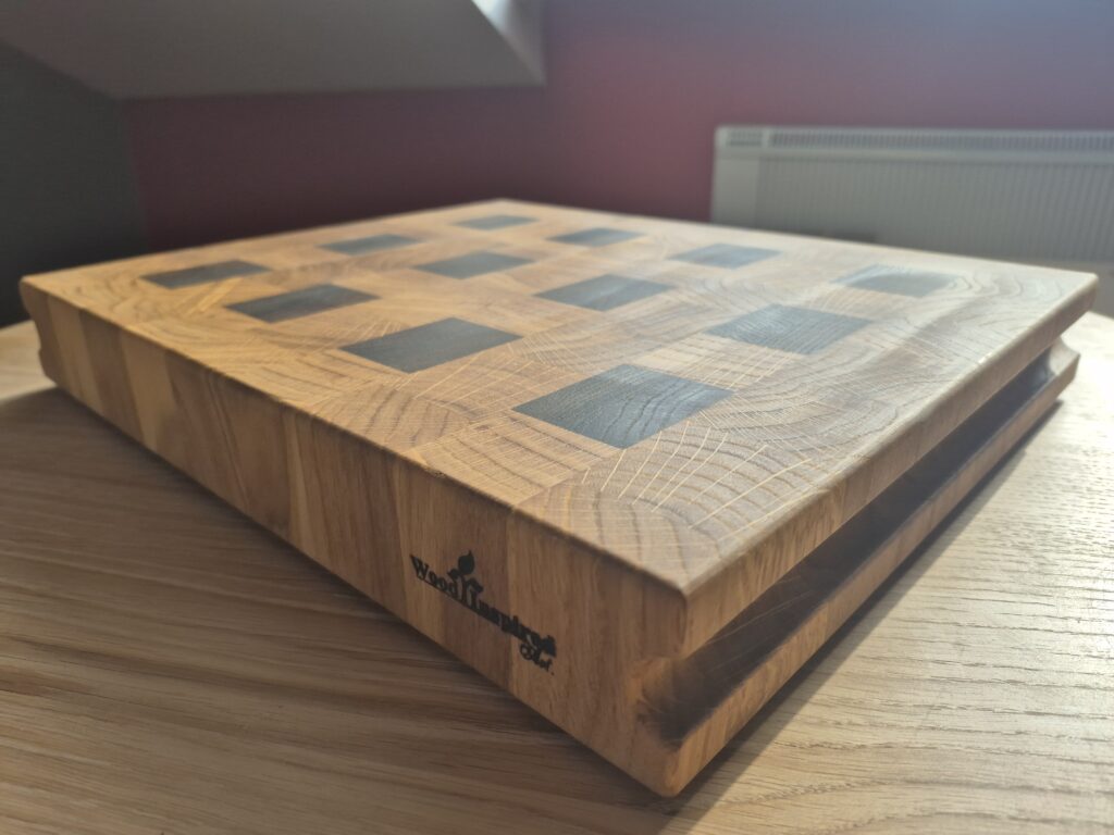 Deska dębowa monolit z naturalnym obrzeżem