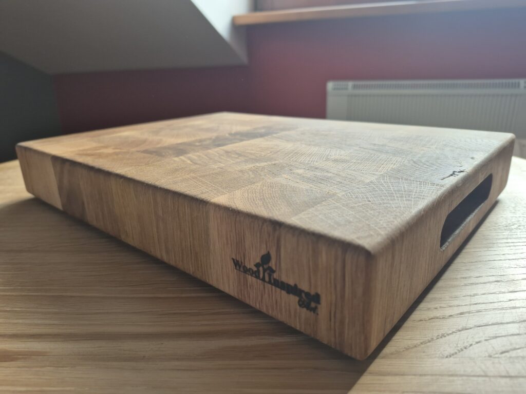 Deska z dębu do serwowania