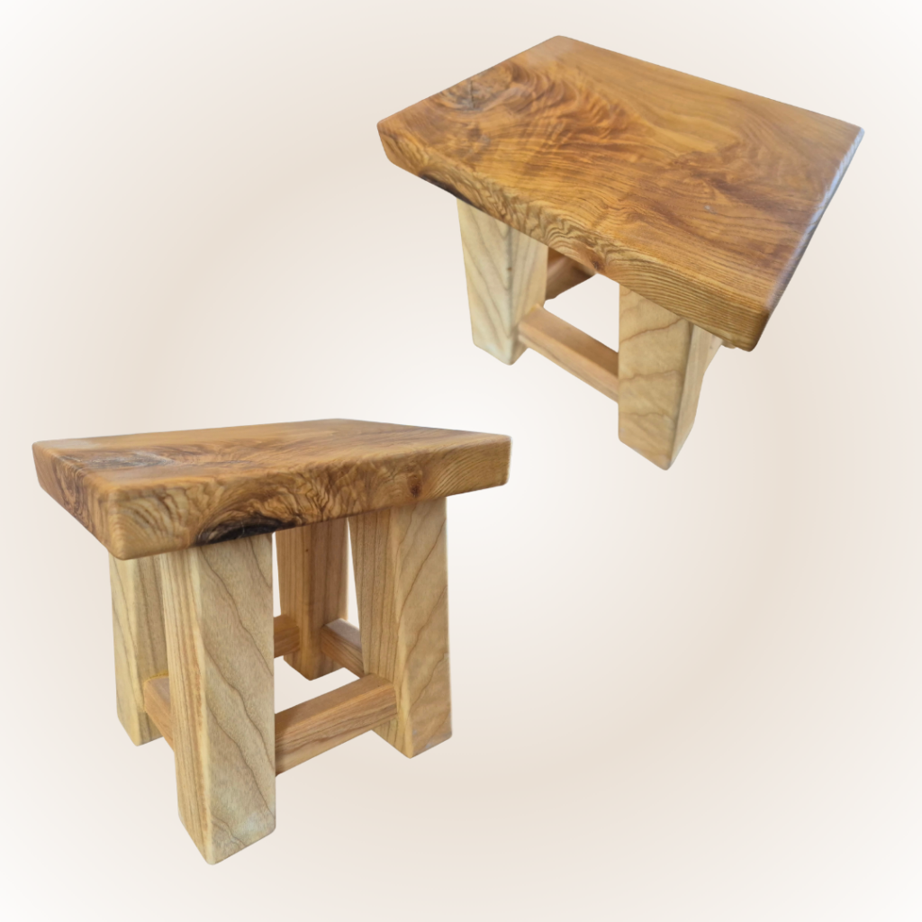 Taboret z litego drewna jesion ręcznie wykonany